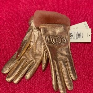 Ugg classic leather logo glove rose gold